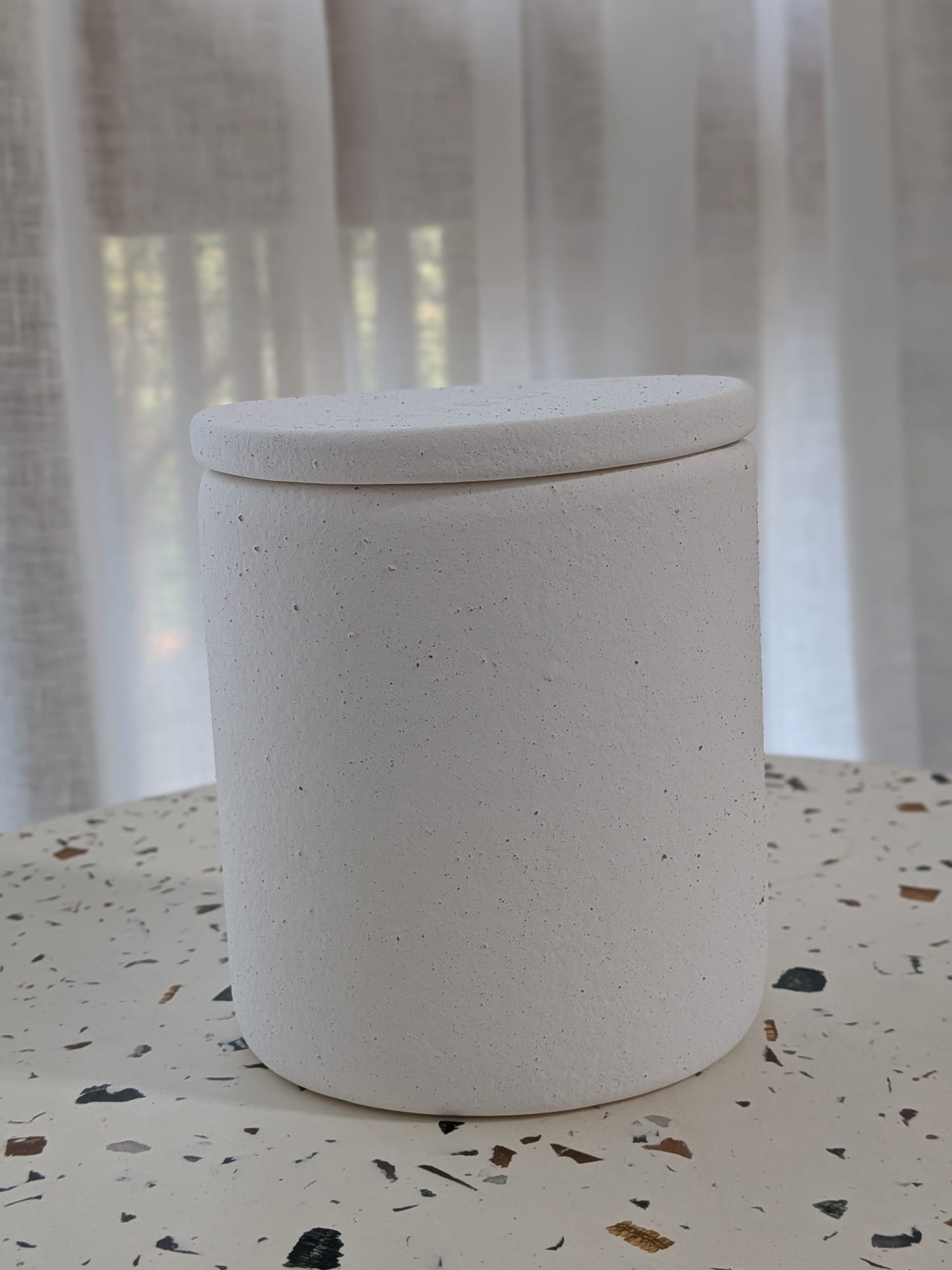 White Speckle urn